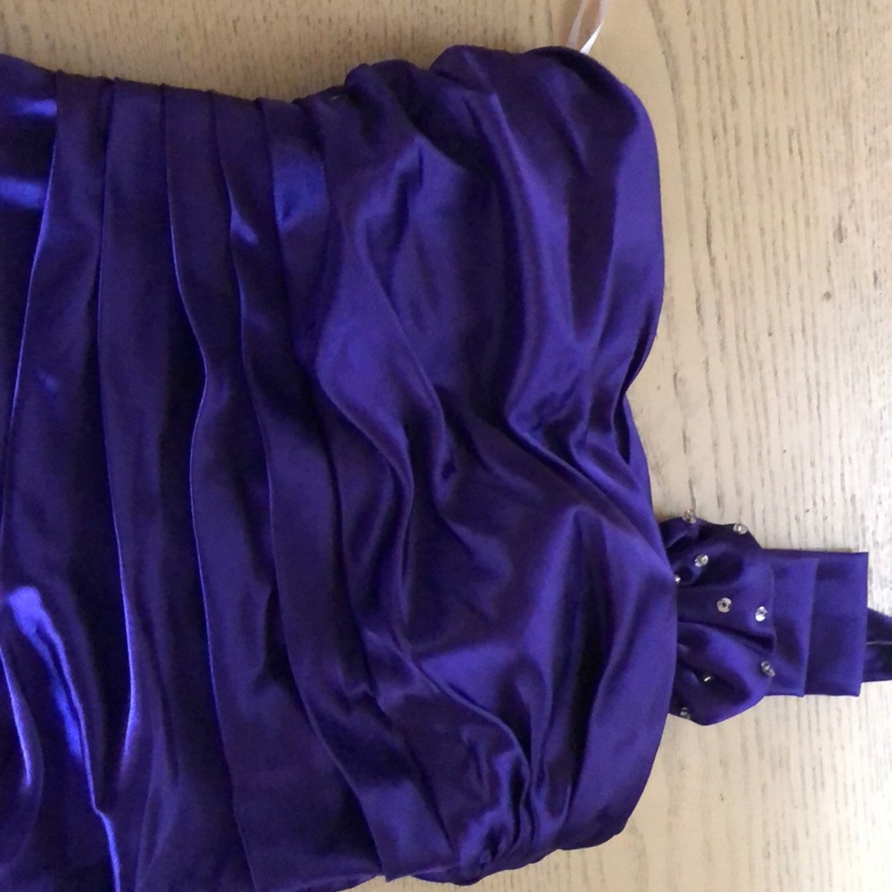 Dress - Picture 4 of 4